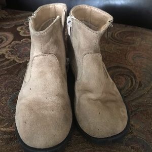 Brown boots